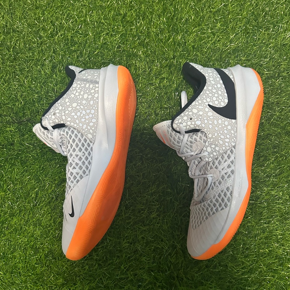Men’s Nike Zoom Hyperspeed Court Se - Size 9 - Great Condition